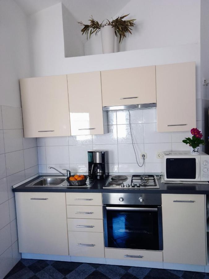 Abelia Sea View Apartment Pula Bagian luar foto