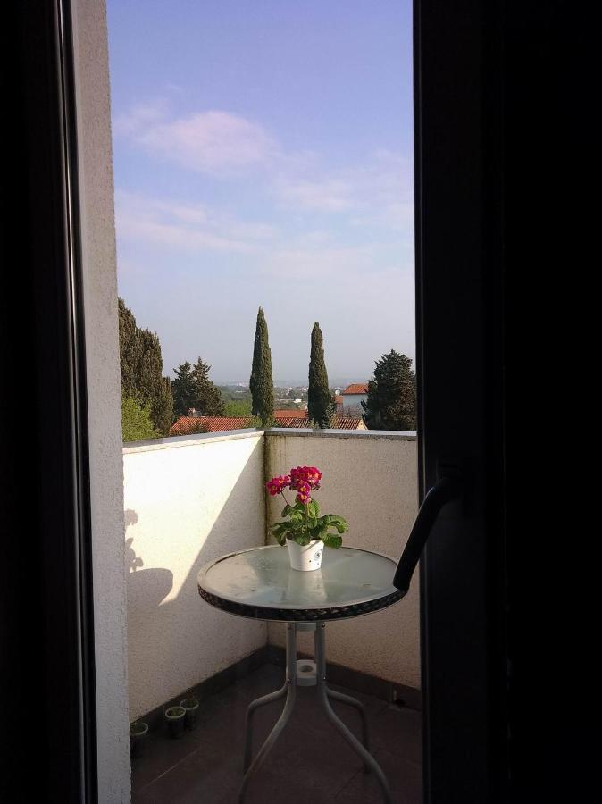 Abelia Sea View Apartment Pula Bagian luar foto